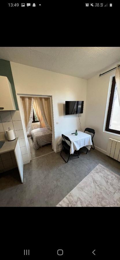 T2 Proche Gare Avec Wifi 1Er Etage Lejlighed Chartres Eksteriør billede